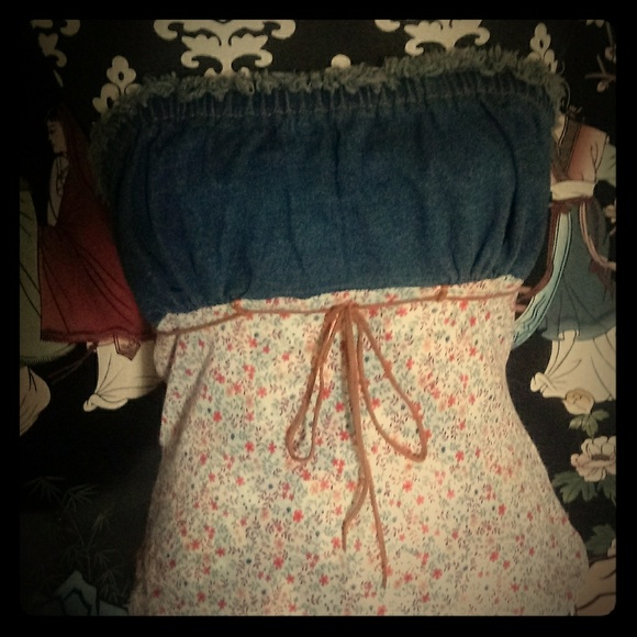 Charlotte Russe Halter Top - Picture 1 of 6